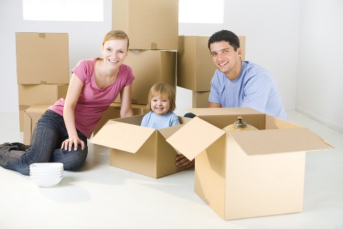 Storage team pricing a small household load in Monkenhadley